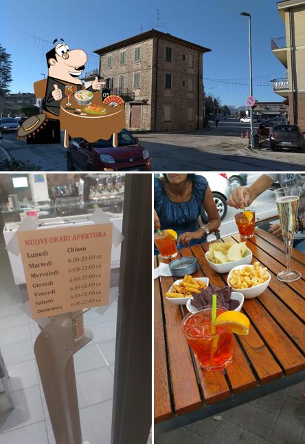 La immagine di cibo e esterno da BAR CENTRALE di Chiodini Roberto
