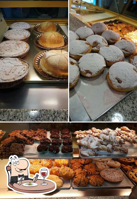 Cibo al Forneria Pasticceria Pane Pizza al Taglio Pan Biscotto Pane Al Kamut Poletto