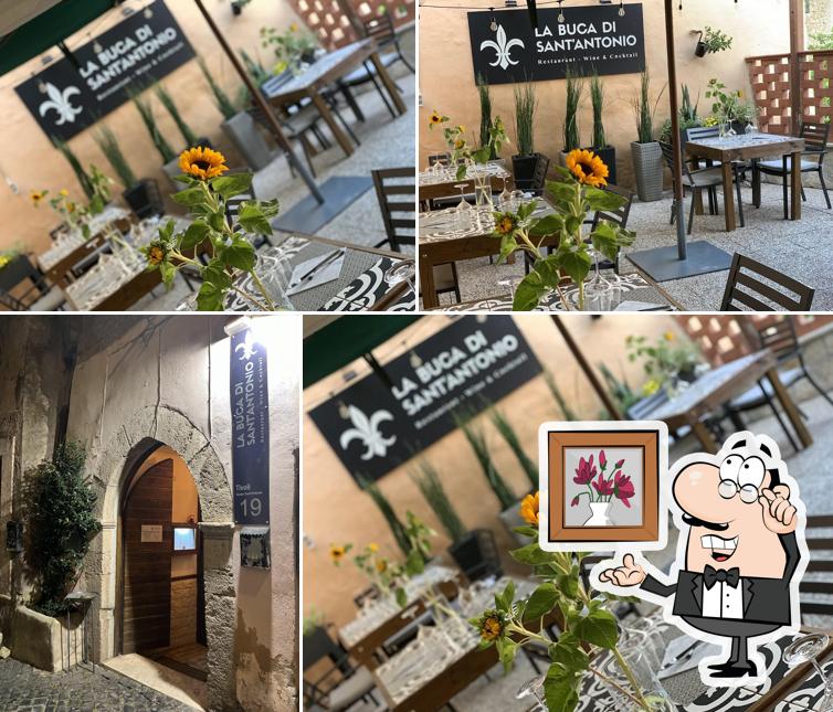 Gli interni di La Buca di Sant'Antonio