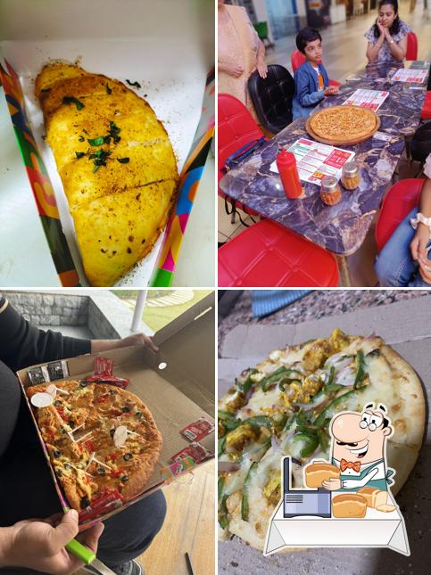 Chicago Pizza - Assotech Business Cresterra Sector 135 Best Pizza in Sector 135