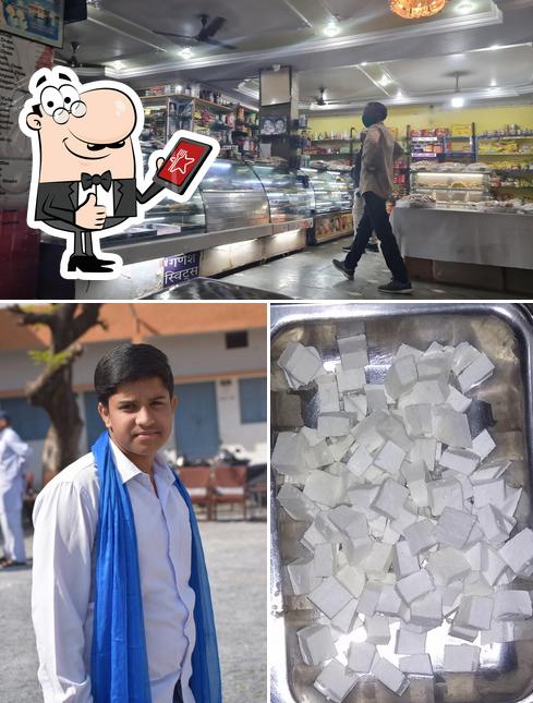 Look at this image of Ganesh Sweets