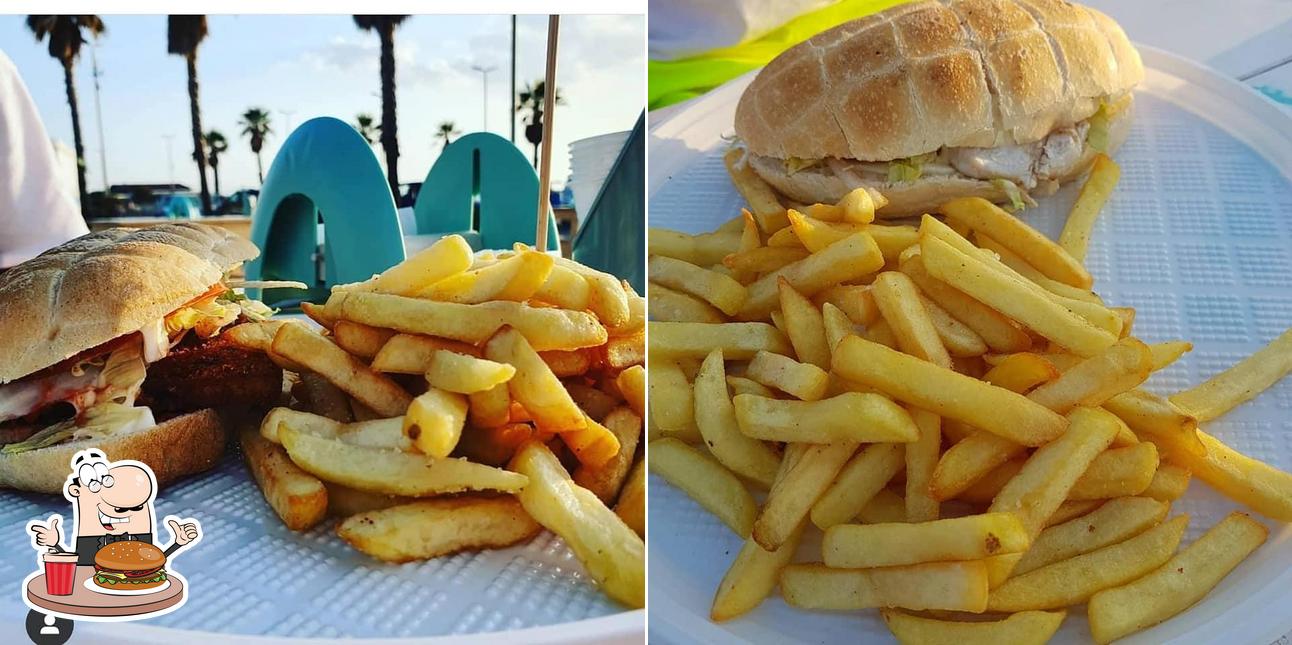 Ordina un hamburger a Il fritto c'è - Friggitoria Gioia Tauro