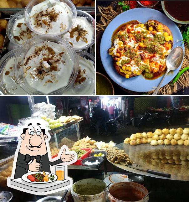 Food at Satyam chat & dahi bada corner