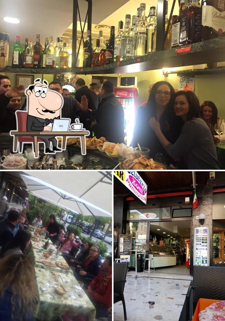 Dai un’occhiata alla immagine che raffigura la interni e bancone da bar di Bar Gelateria Zoni Salsomaggiore Terme