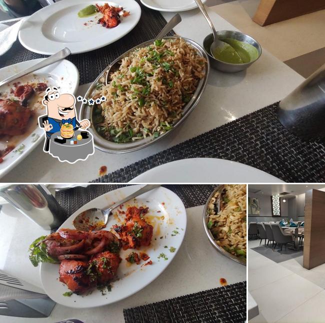 The picture of PunjChin Restaurant - Ilkal’s food and interior