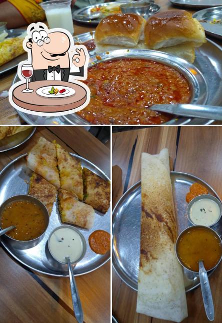 Meals at Shree Nivas pavbhaji
