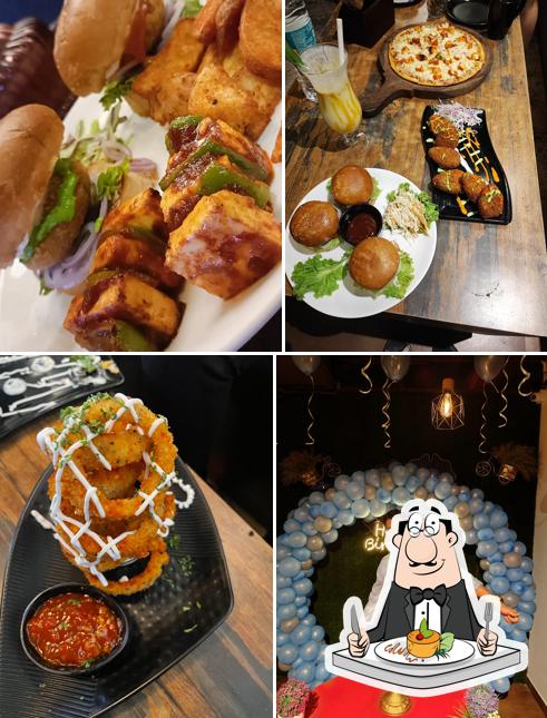 Food at TOP ACE CAFE