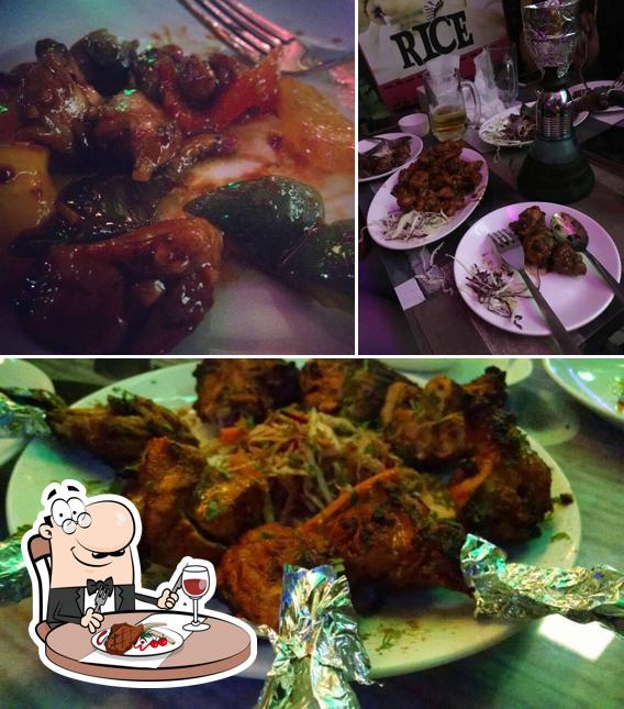 vakaoO offers meat meals
