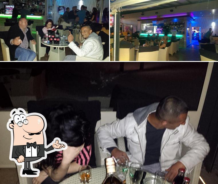 Gli interni di caffe bar PORTO