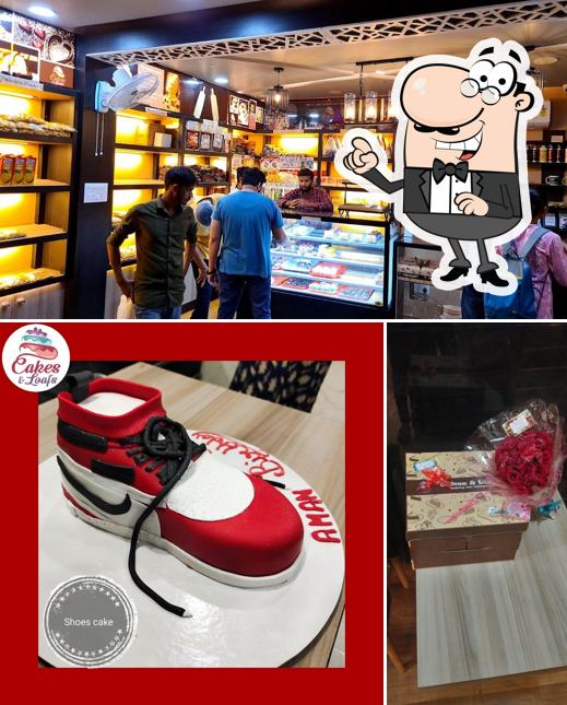 Check out how Cakes & Loafs looks inside