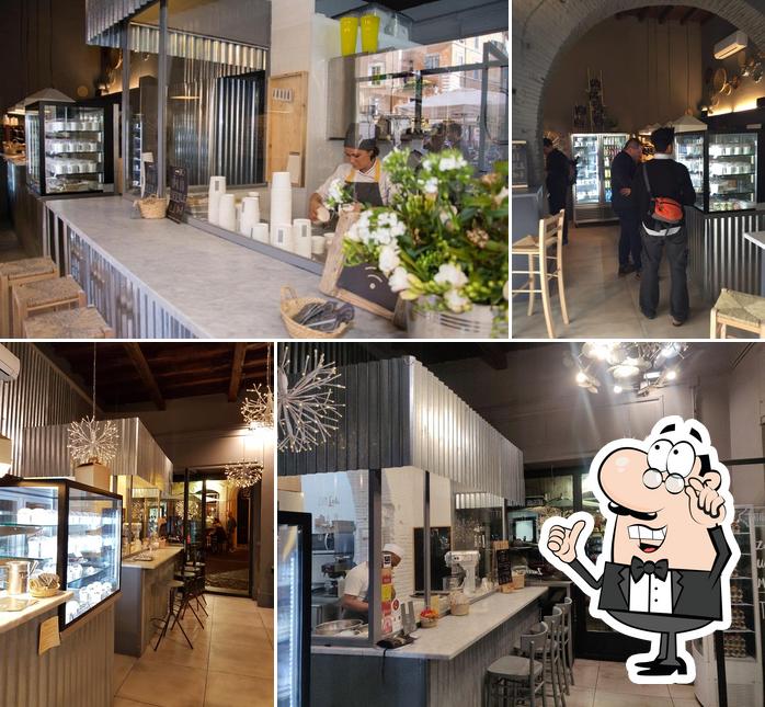 Dai un'occhiata agli interni di Corner Pizza e Tiramisù