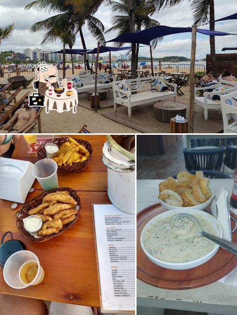 A foto da comida e interior no Épico Beach Bar