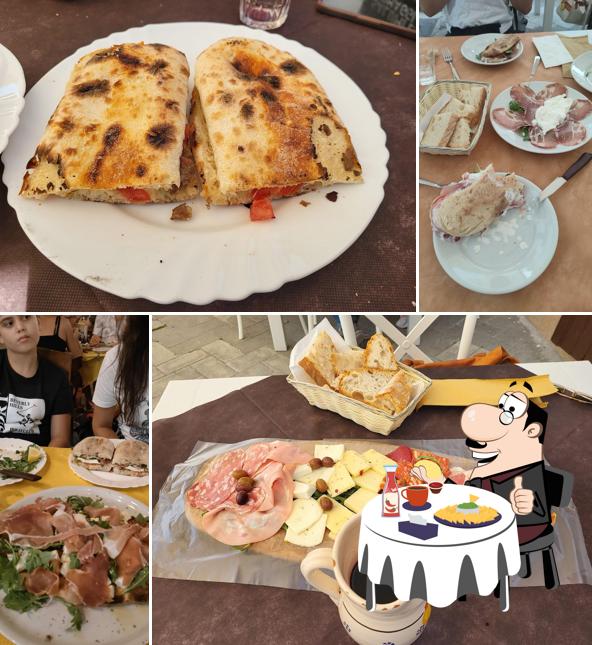 Piatto di formaggi al L'Antica Piazza: trattoria - paposceria - pizzeria