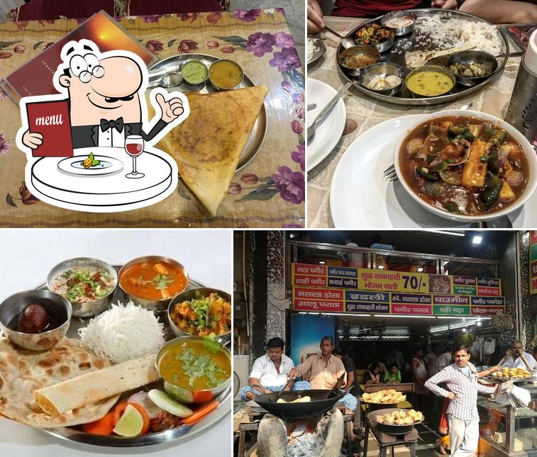 Food at Niyati Cafe
