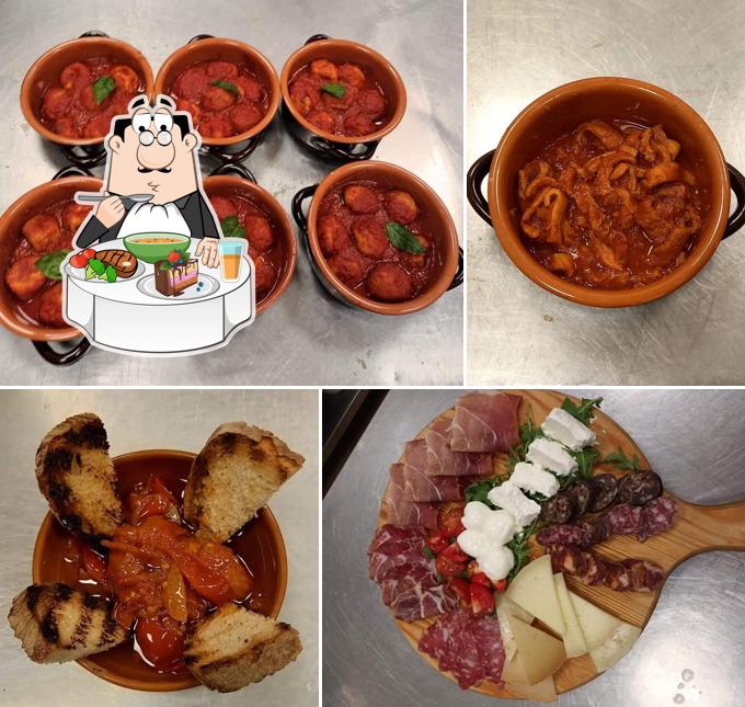 Zuppa calda e acida al Trattoria "Ricomincio da Me"