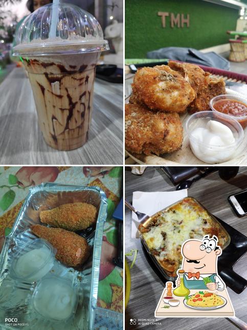 Food at The Momoz Hub