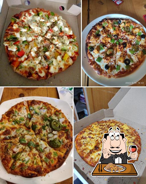 Order pizza at Cafe 360