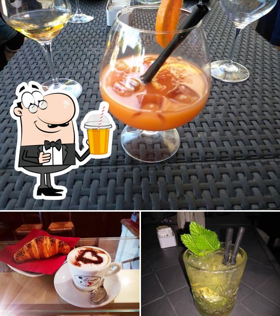 Goditi un drink a Bar Abitué Osteria di Spadacenta