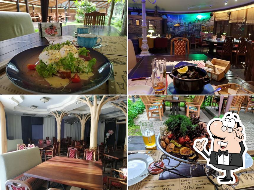 Carousel Cafe and Bierstube Bar