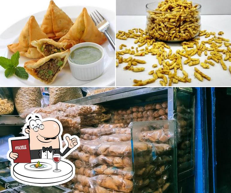 Food at Bhilwara kachori & Namkin Bhandar
