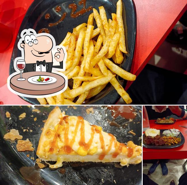 Food at Pomo's pizza naroda