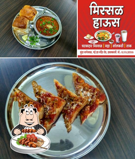 Food at Tadkod Misal House Ichalkaranji