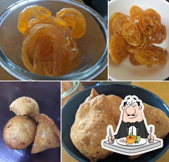 Rampyari Chaiwala and Netaji bhajiawala