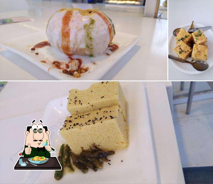 Food at Ras