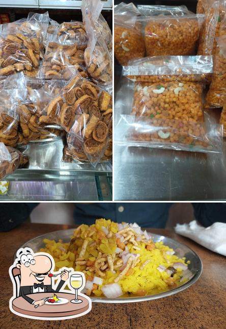 Food at Agrawal restaurant Shirpur
