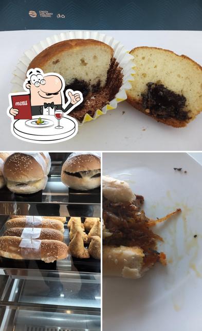 Food at Parti Cakes & Pastries Kadavanthra