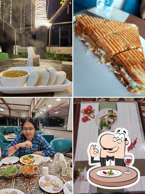 Food at Pams Point