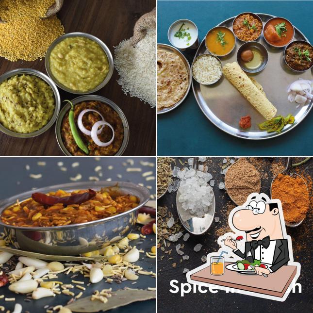 Food at Umiya Annapurna kathiyawadi / Punjabi