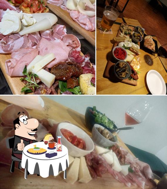 Piatto di formaggi al La Taglieria