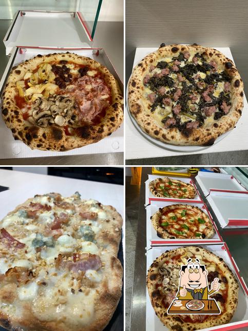 Ordina una pizza a Pavilion Pizza & Pinsa Chieri