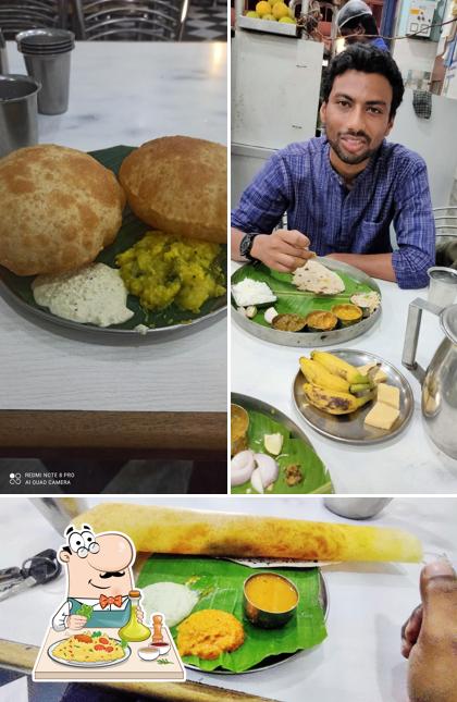 Food at Ananda Bhavan