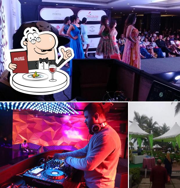 The image of food and interior at DJ Karthick