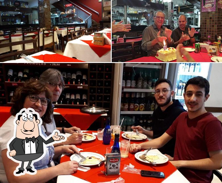 Veja imagens do interior do Pizzaria Giradino