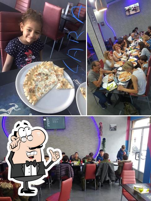 Gli interni di Pizzeria A Casa di Lara