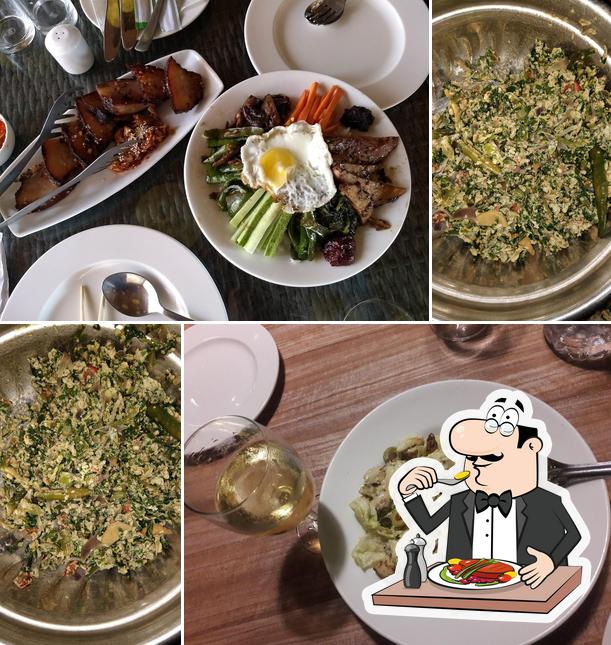 Food at Nawang Restaurant