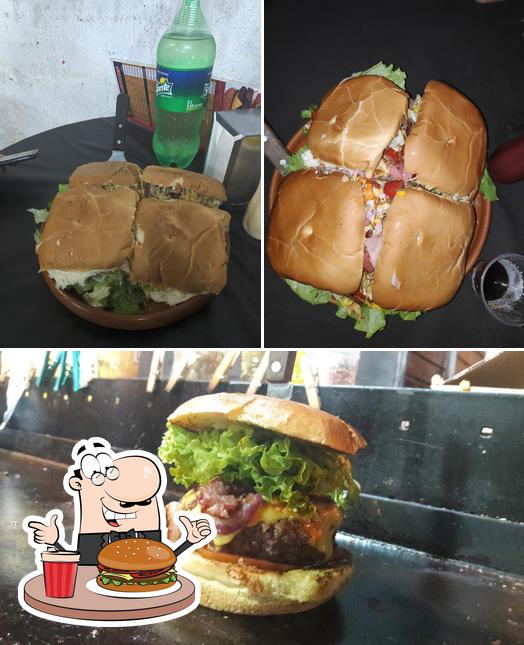 Max Lanches