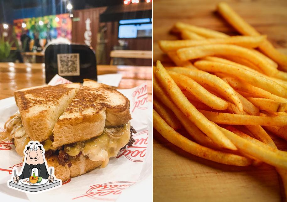 Platos en Good House Smash Burger