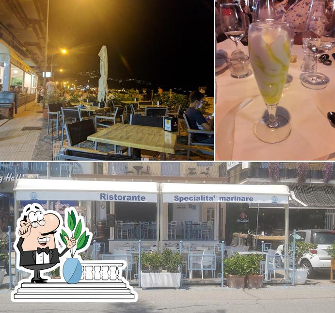 Puoi goderti l'aria fresca da seduto all'esterno di Ristorante LA VELA