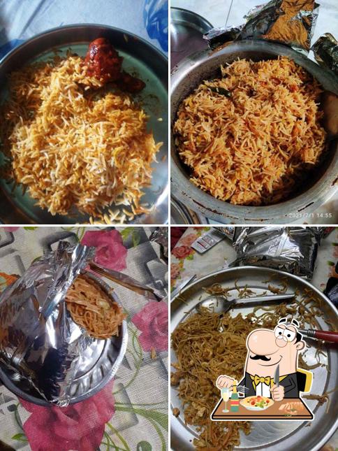 Food at Red chillies food court