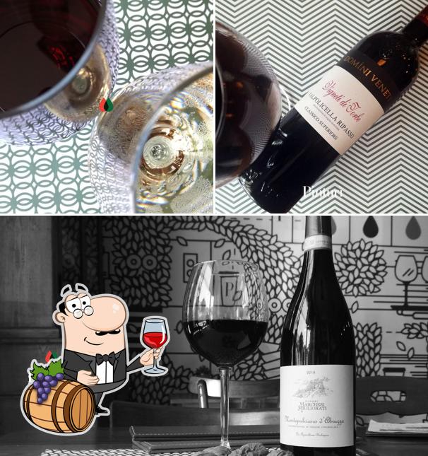 È gradevole prendersi un bicchiere di vino a Pinturì