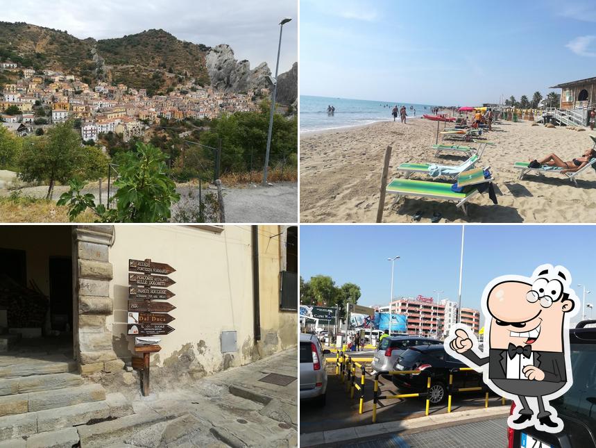 Gli esterni di Riviera Caffè