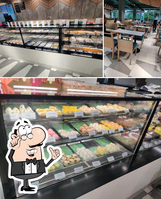 Check out how Haldiram's - Gurugram Sector 14 looks inside