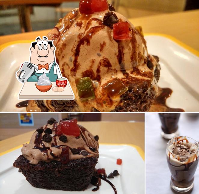 Smokin' Joe'S Fresh Pizza, Solapur provides a variety of desserts