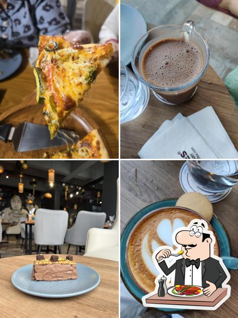 Food at Chelvies Coffee