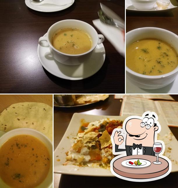 Plats à Govardhan- Pure Vegetarian and Vegan Restaurant
