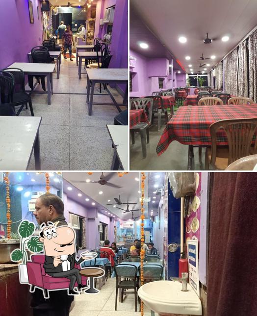 The interior of Purple Dhaba